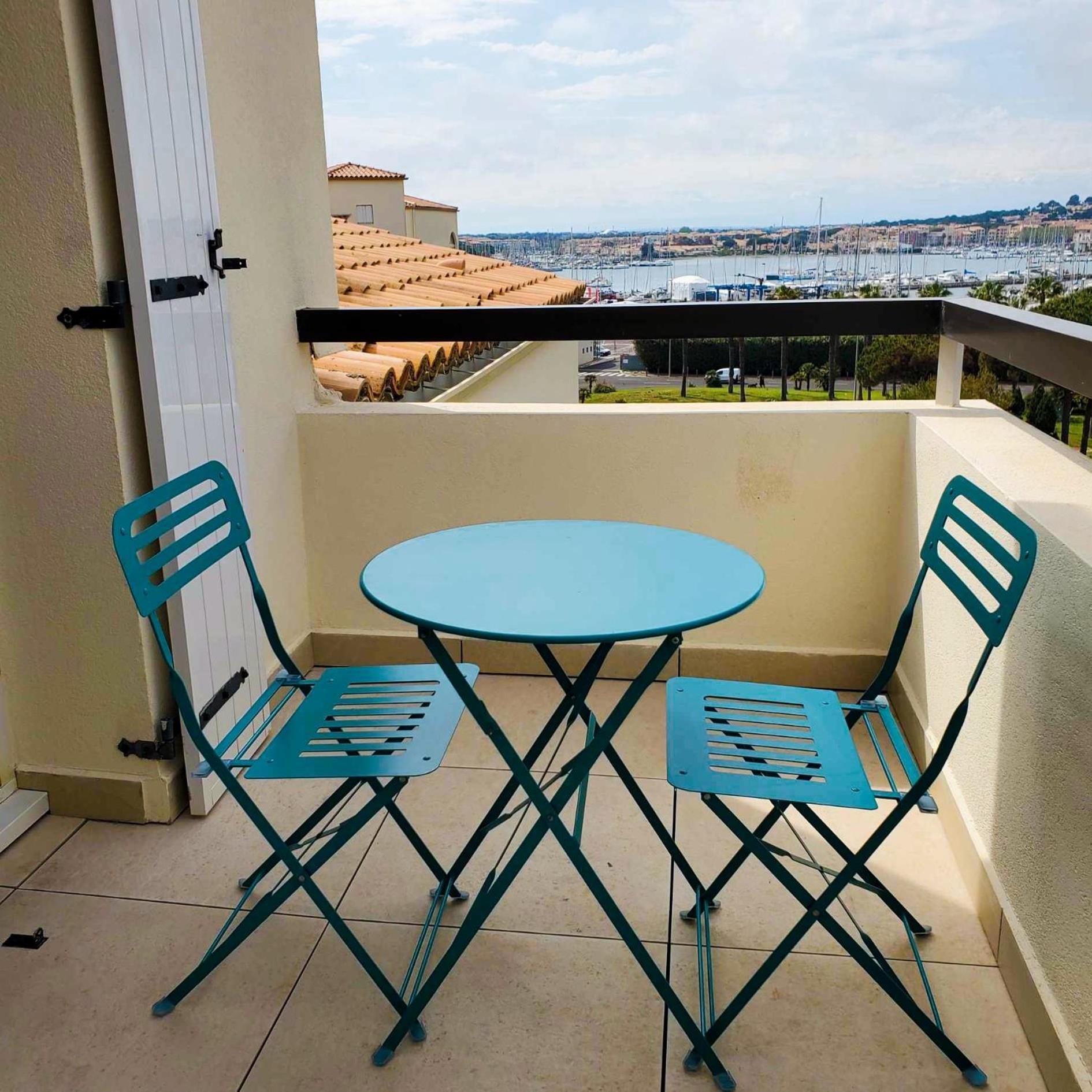אגדה Grand Appartement Proche Port Et Plages, 6 A 8 Pers, 3 Chambres, Climatise מראה חיצוני תמונה