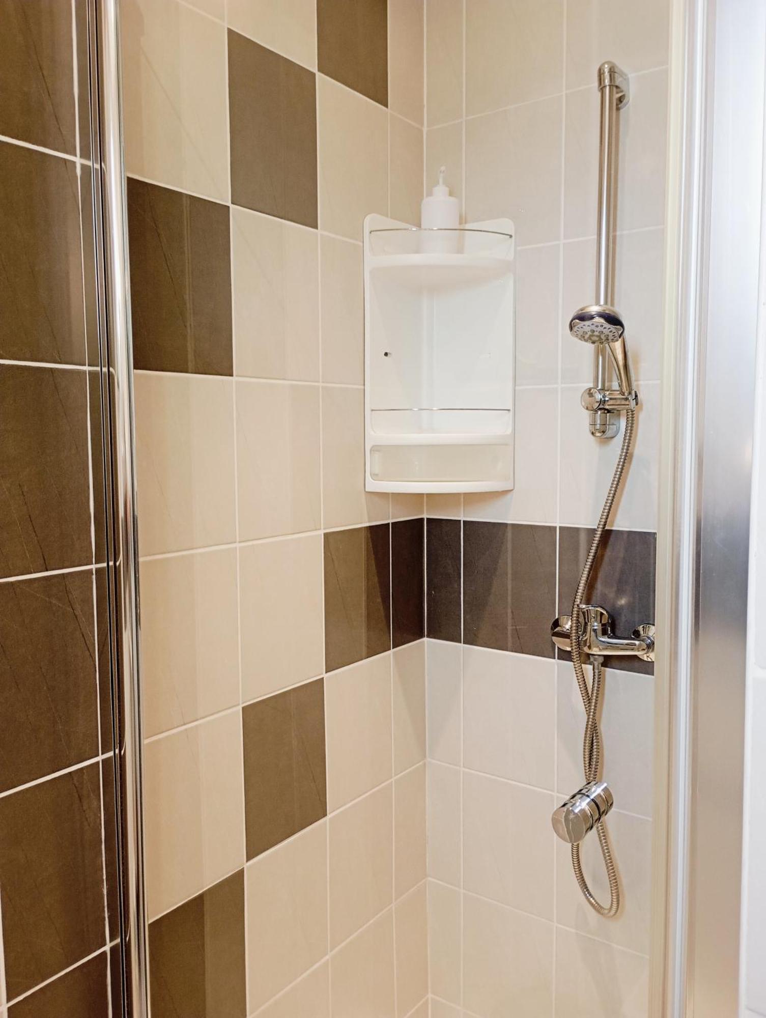 אגדה Grand Appartement Proche Port Et Plages, 6 A 8 Pers, 3 Chambres, Climatise מראה חיצוני תמונה