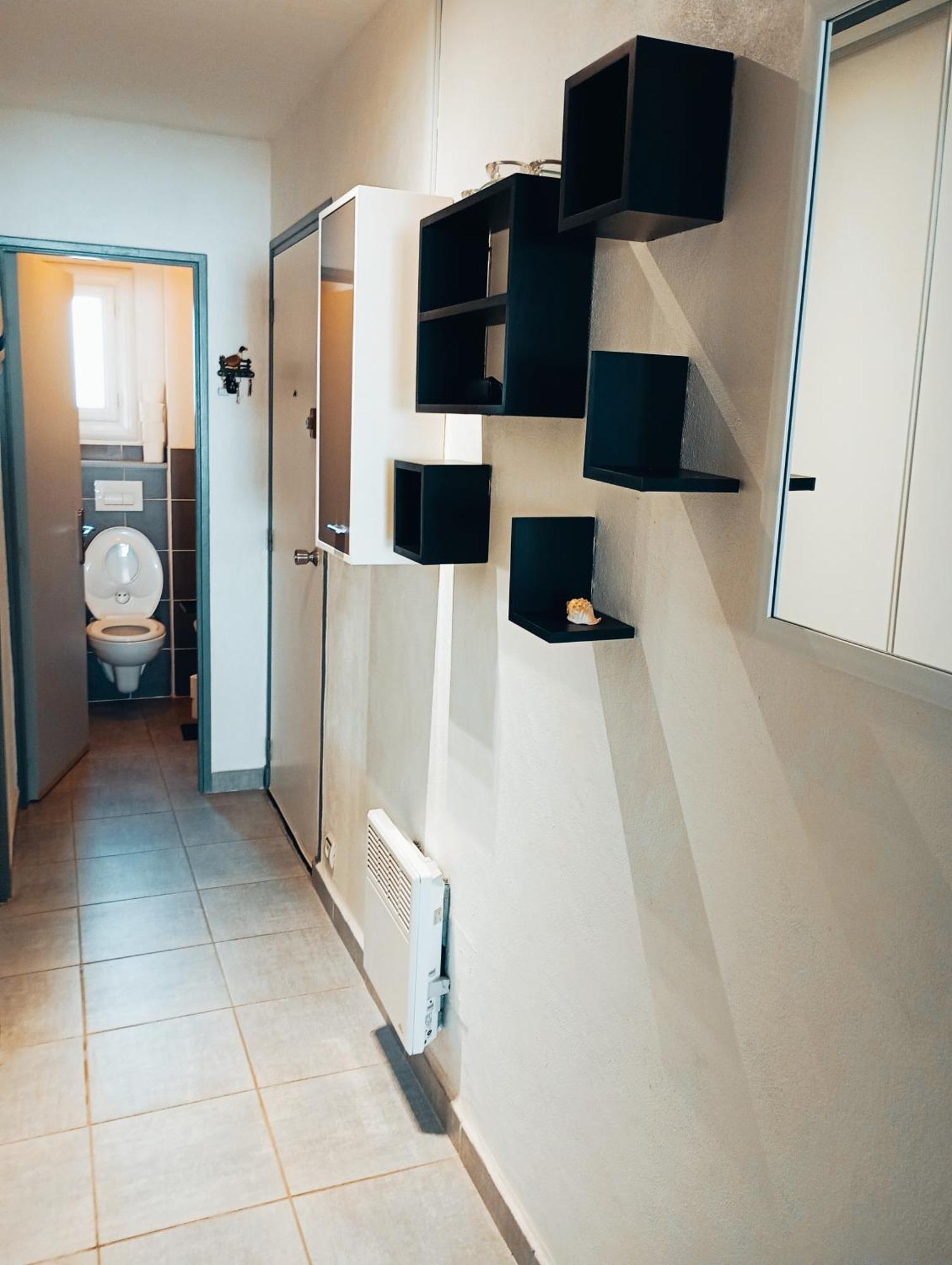אגדה Grand Appartement Proche Port Et Plages, 6 A 8 Pers, 3 Chambres, Climatise מראה חיצוני תמונה